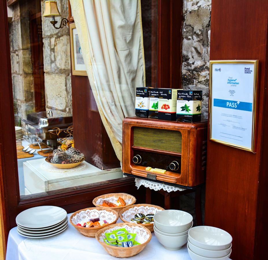 Clarke Cottage Guest House Дънфърмлин Екстериор снимка