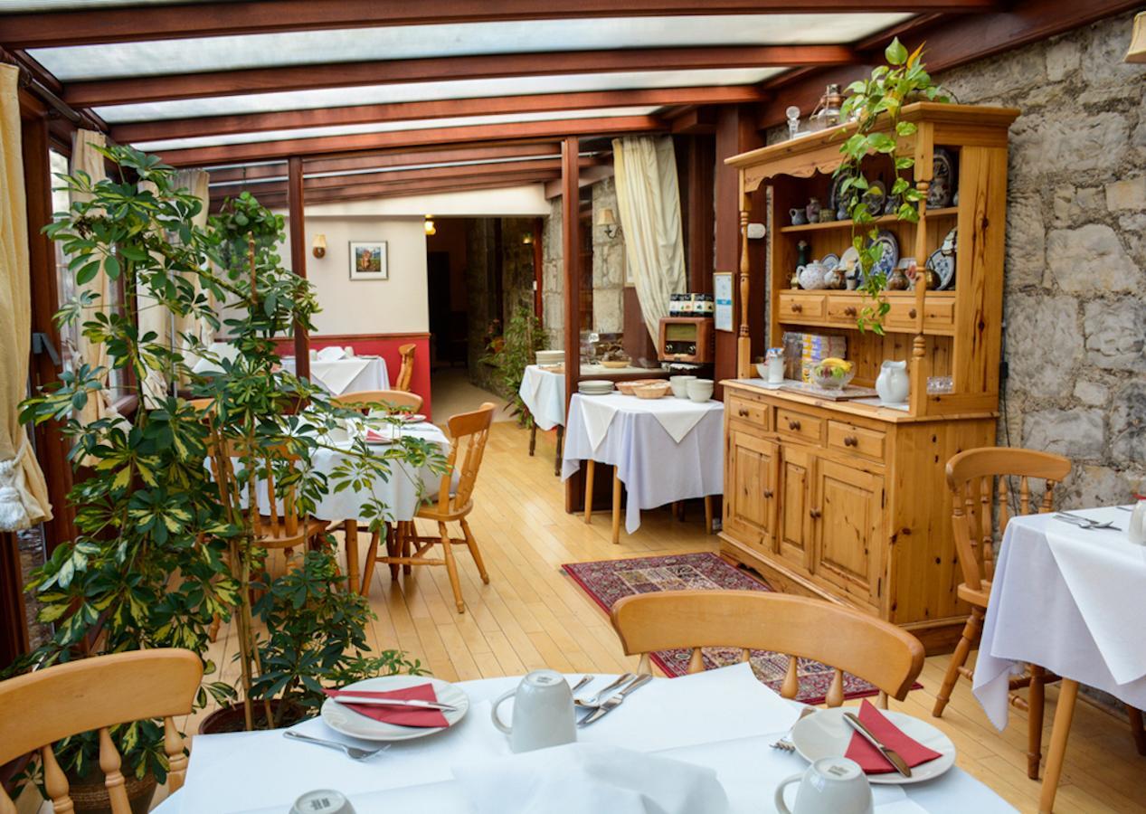 Clarke Cottage Guest House Дънфърмлин Екстериор снимка