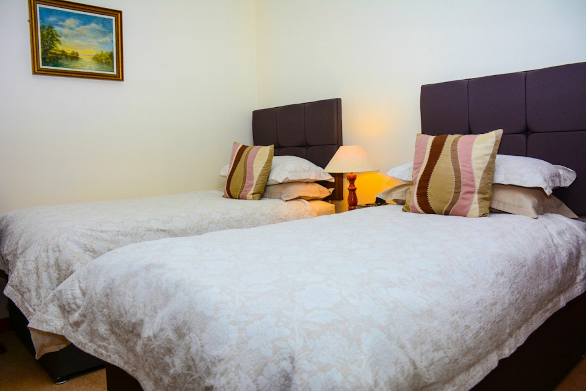 Clarke Cottage Guest House Дънфърмлин Екстериор снимка
