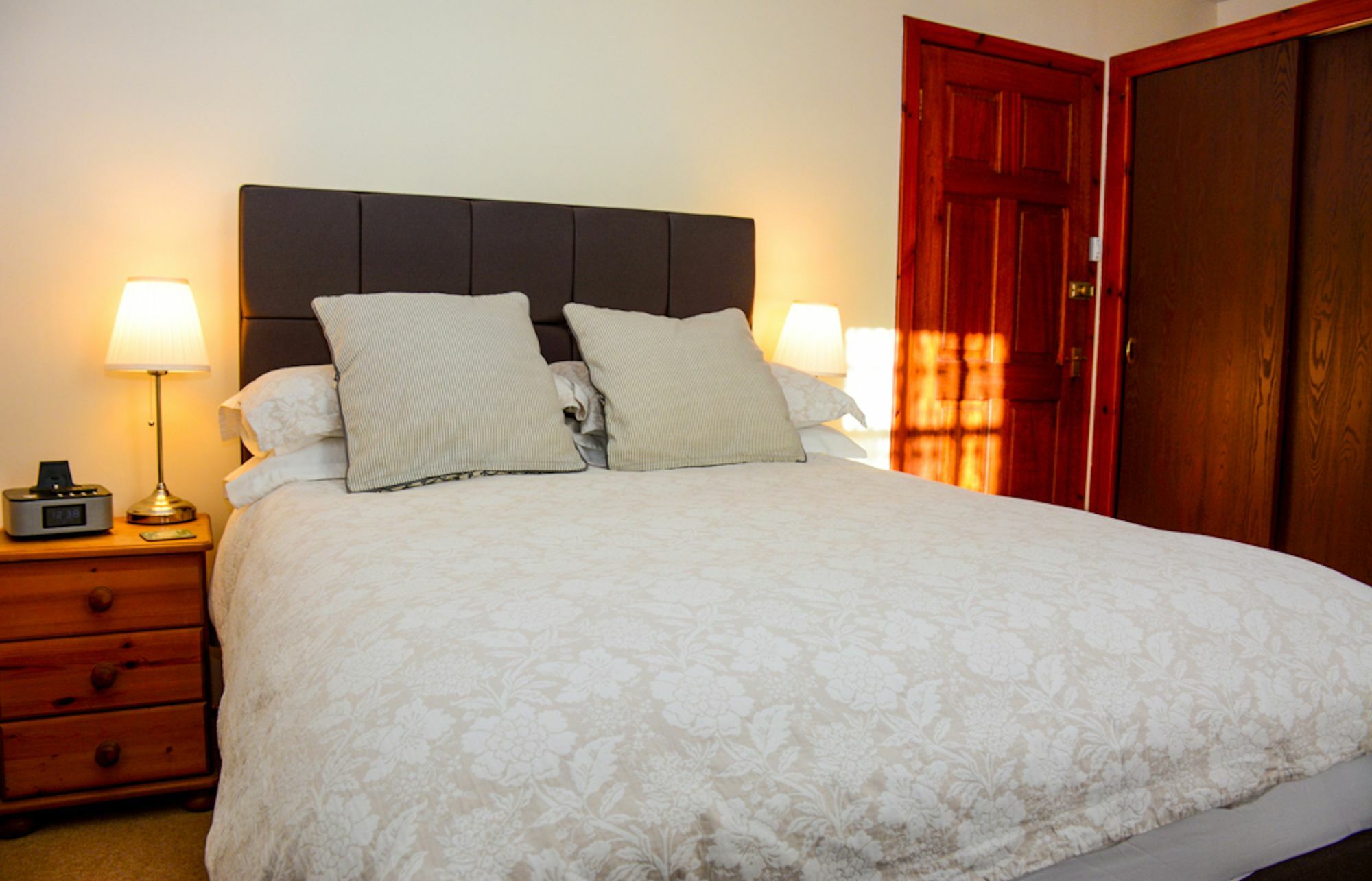Clarke Cottage Guest House Дънфърмлин Екстериор снимка
